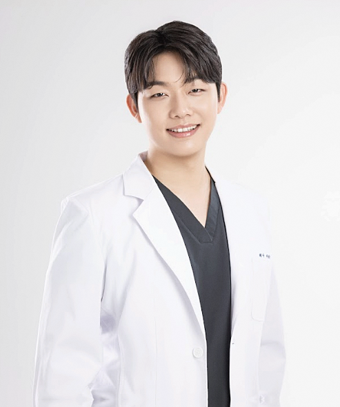 광화문피부과, 시술 후기는 왜 이렇게 다를까요?